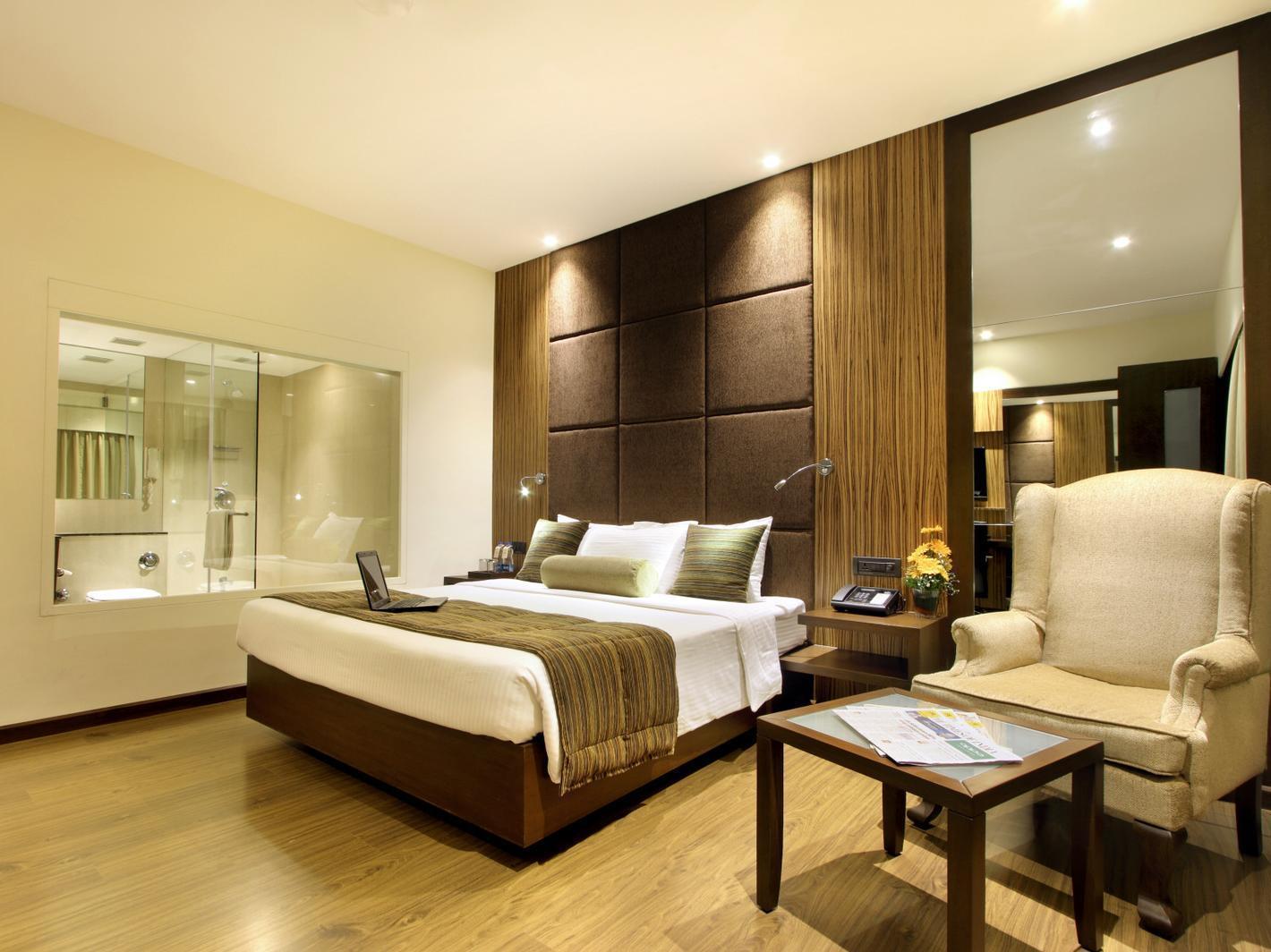 Hotel Express Towers Vadodara Esterno foto